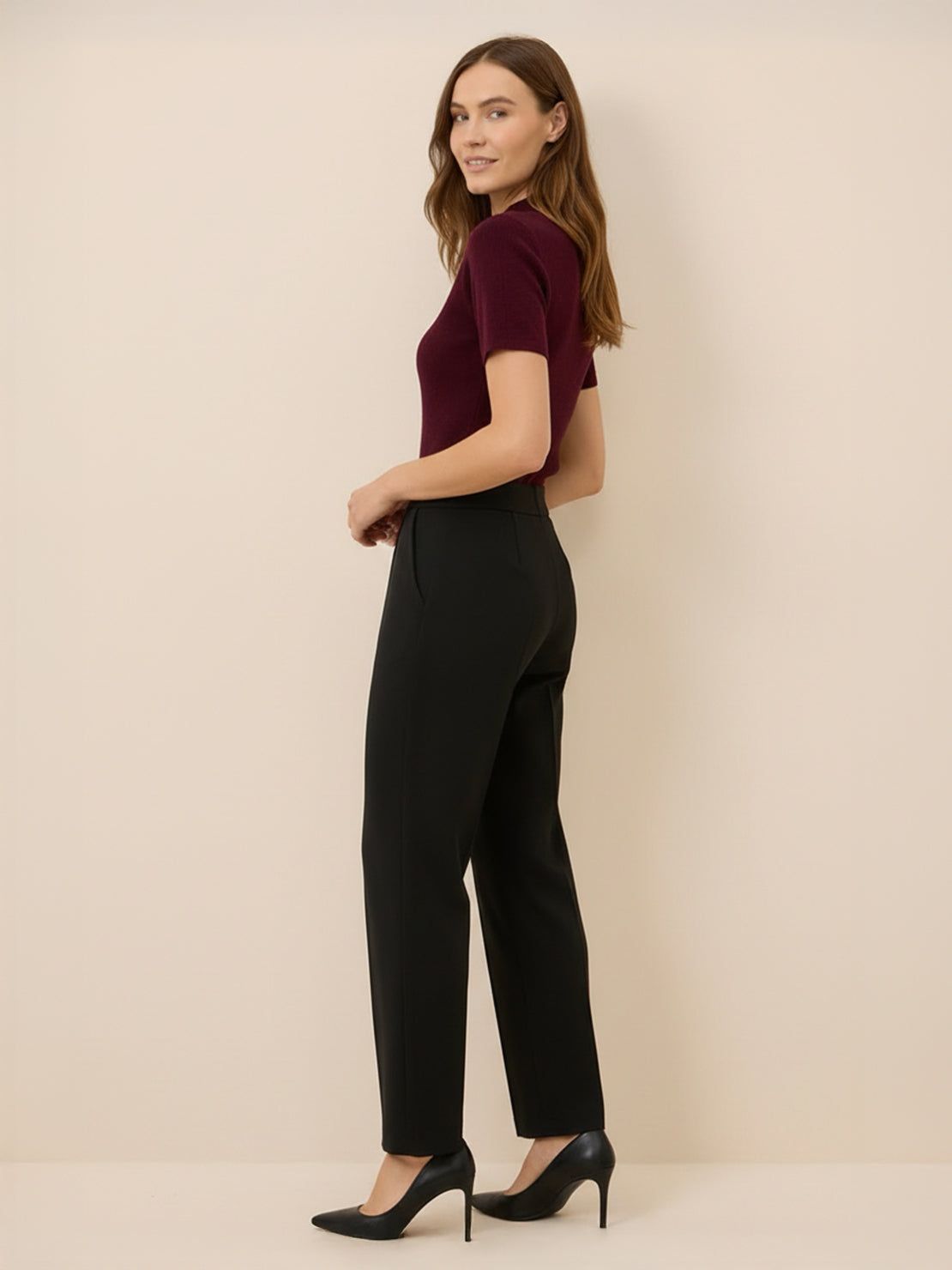 Slim fit short-sleeve 100% Merino wool mock neck tee for breathable, wrinkle-resistant wear